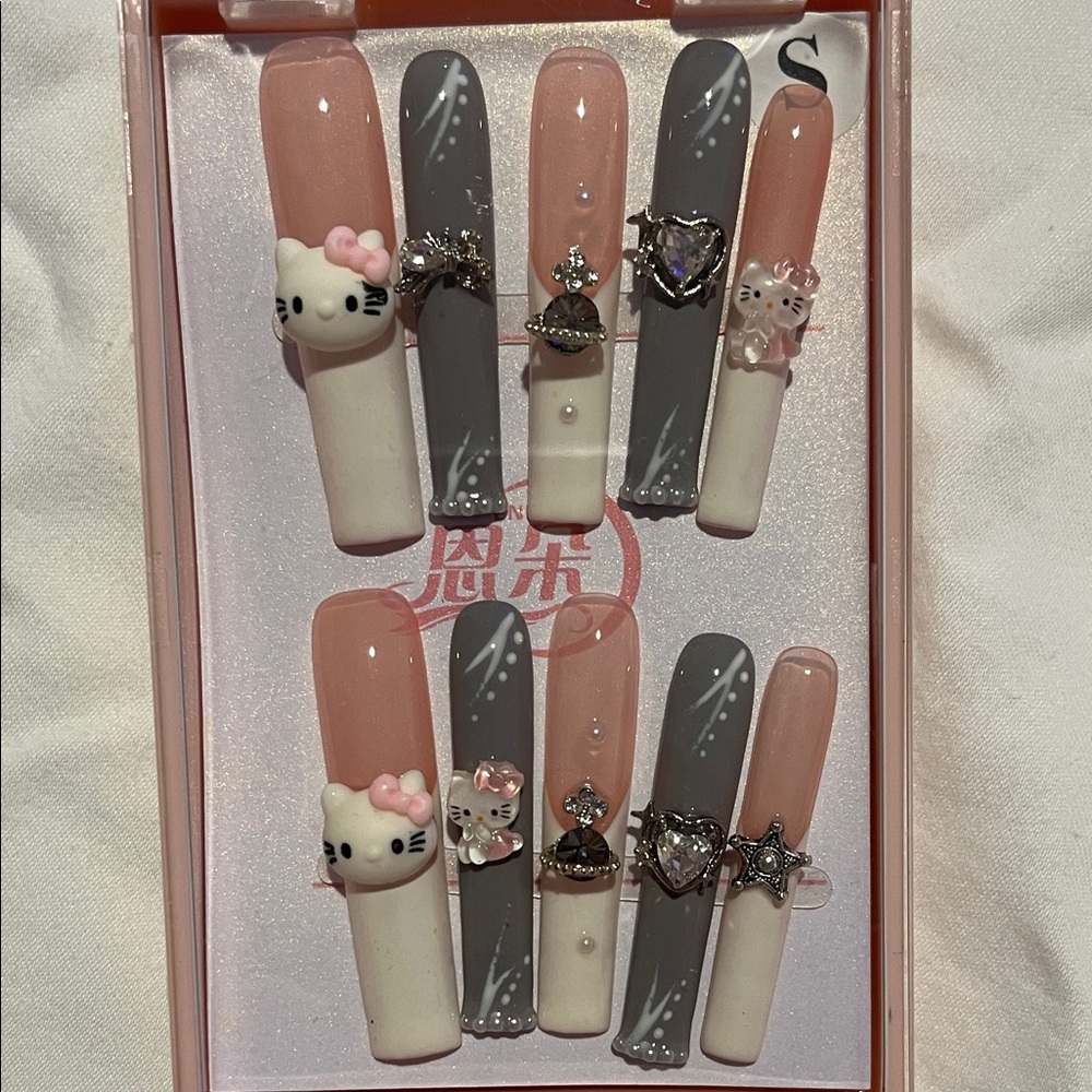 Cute Pink and Gray Nail Set with Charms , Bling,Bling And Kitty